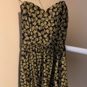 Strapless squirrel dress.